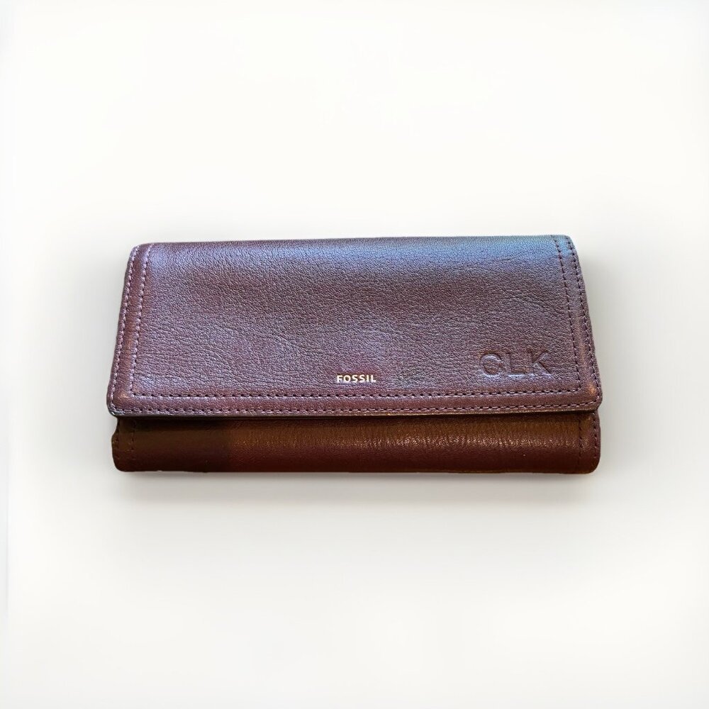 Fossil Women's Logan Leather Wallet RFID Blocking Flap Clutch Monogram Burgundy